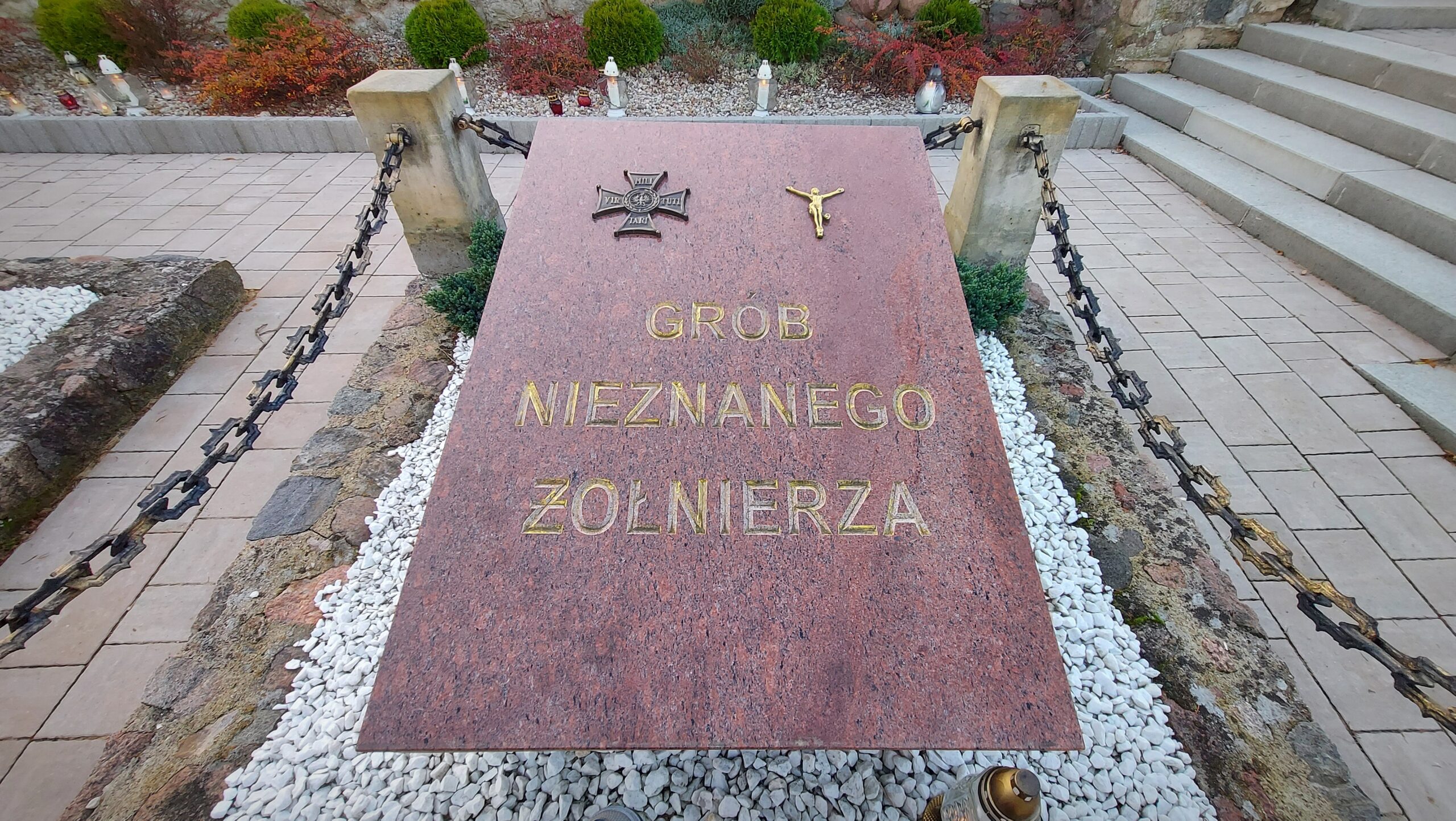 Światło pamięci na grobach żołnierzy w Siemiatyczach, Drohiczynie i Perlejewie